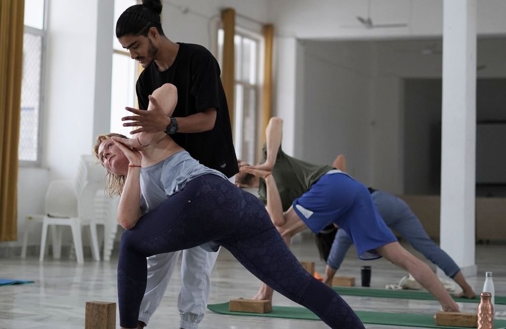 100-Hour Yoga Teacher Training in Rishikesh - Course fee, Schedule